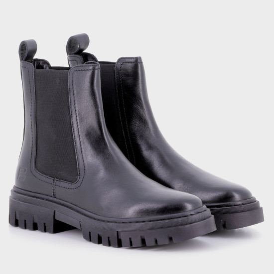  Ženska gležnjerica