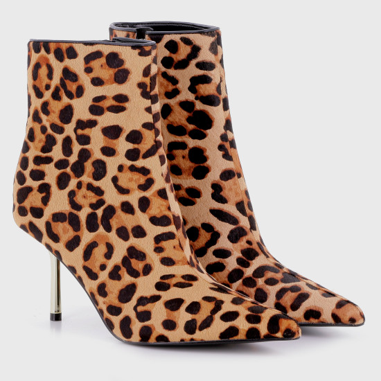  Ženska gležnjerica