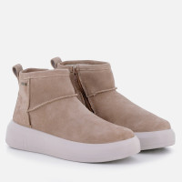 Ženska gležnjerica